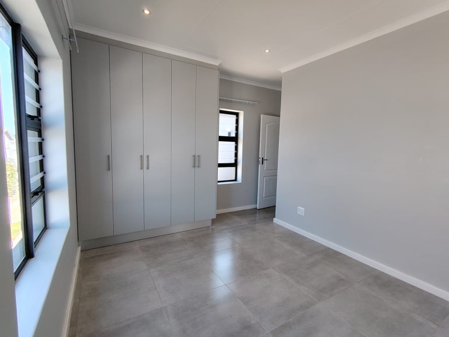 To Let 3 Bedroom Property for Rent in Sedgefield Central Western Cape